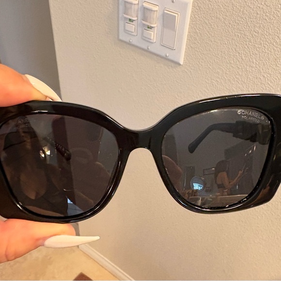 CHANEL Sunglasses. AUTHENTIC & POLARIZED. Black frame grey lenses. ❗️LIKE NEW ‼️ - Picture 10 of 11